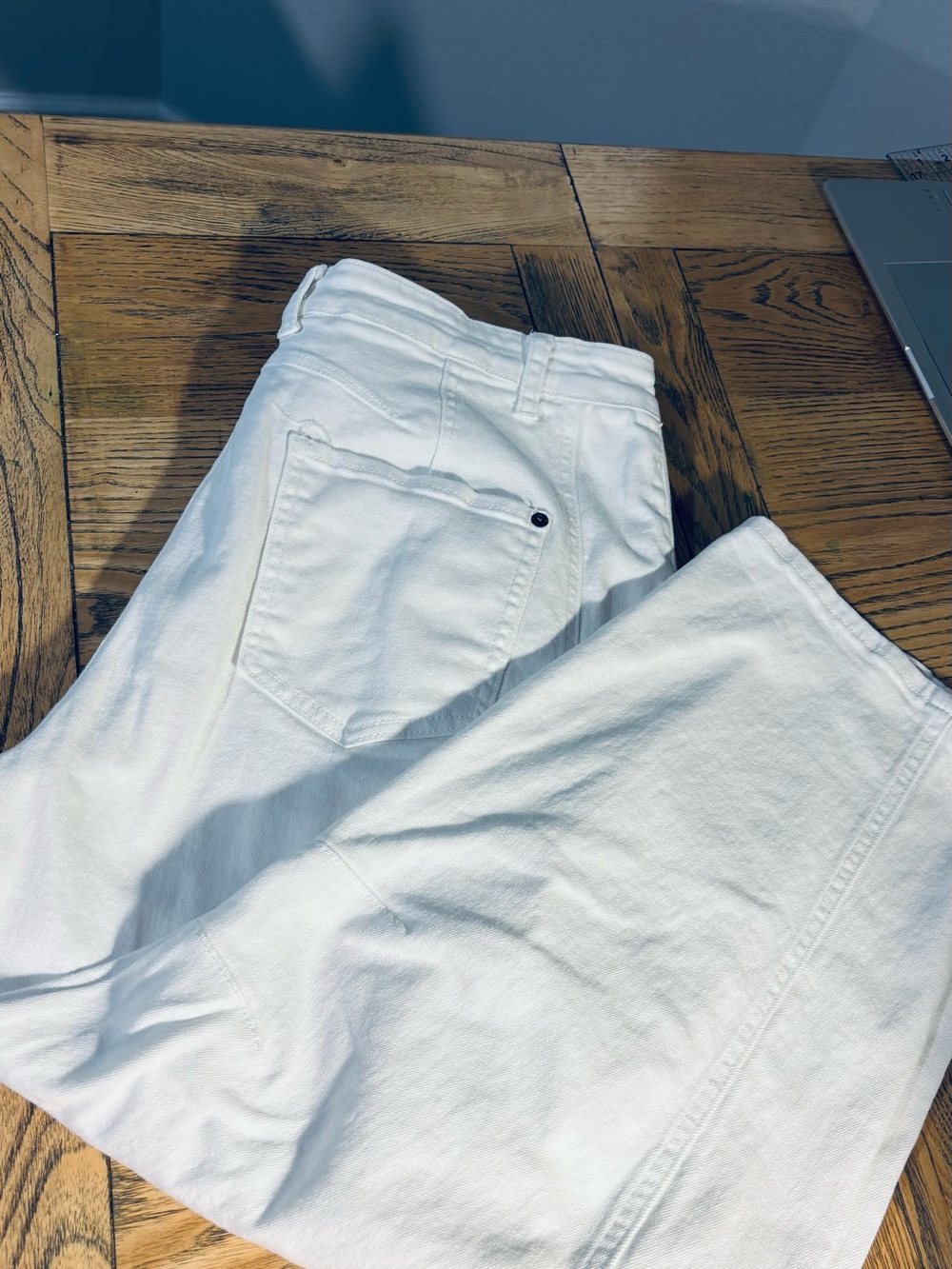 Ladies White Casual Cotton Barrel Jeans size XL